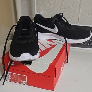 Nike Black and White Sneakers